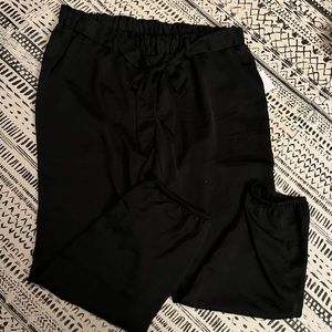 A Pea In The Pod Maternity Pants